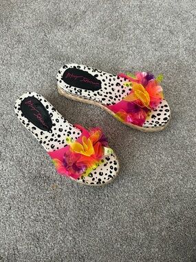 Betsey Johnson Hot Pink Floral Slide Sandals
